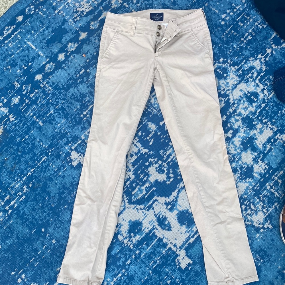 American Eagle Skinny khakis, like new, size 00